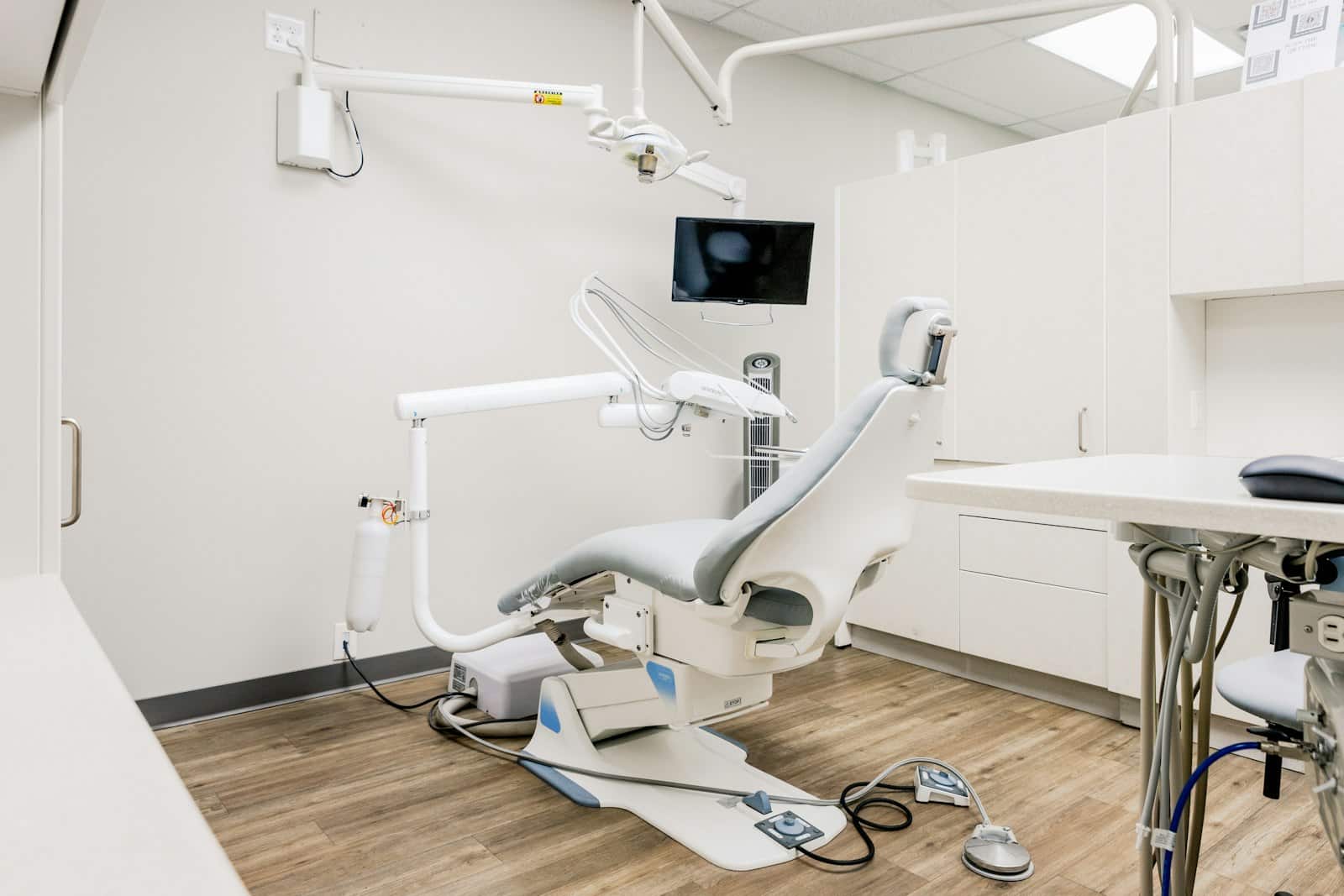 Clínica odontológica en Medellín: consultorio dental equipado, imagen de referencia