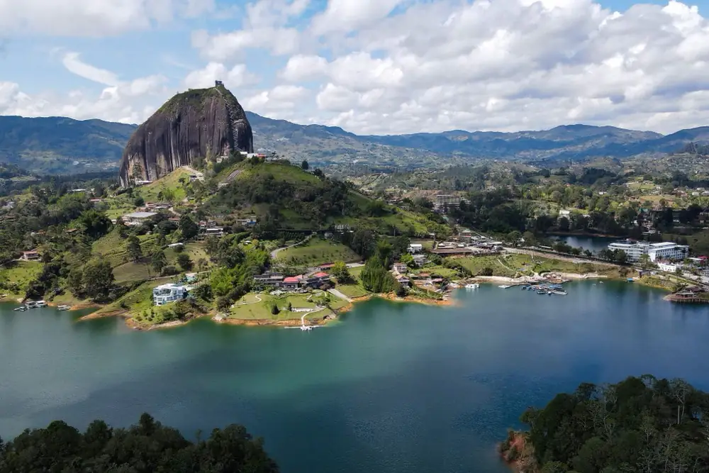 La Piedra del Peñol en Guatapé, Antioquia